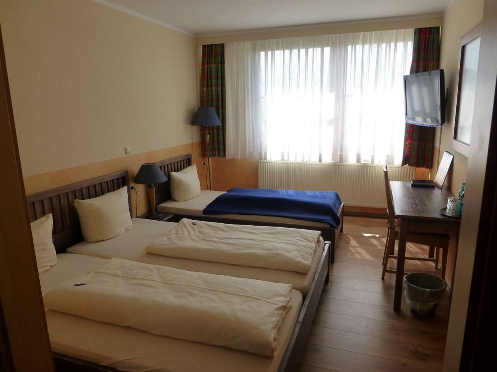 Hotel Frankenhöhe Aurach Exteriör bild